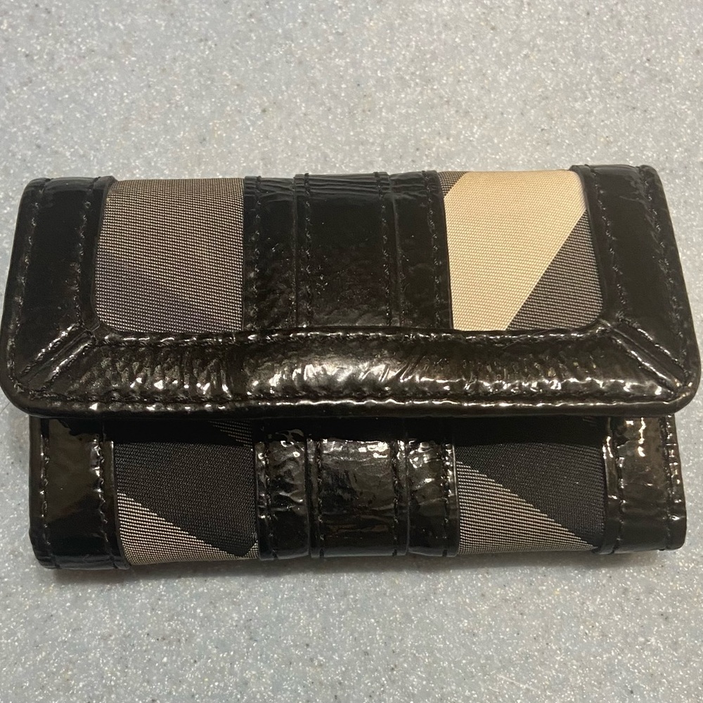 Burberry key case